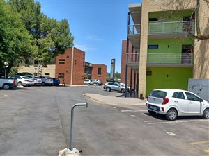 84 m² Commercial space in Randpark Ridge