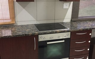 2.5 Bedroom Duplex in Honeydew