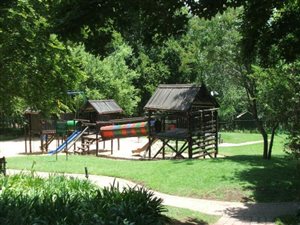 2 Bed Apartment in Fourways