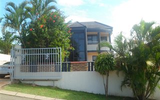 5 Bedroom House in Centenary Park