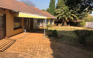 4 Bedroom House in Allens Nek