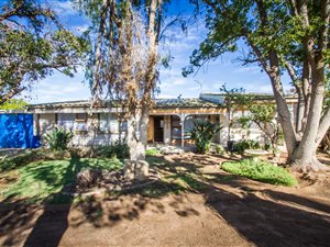 4 Bed House in Oudtshoorn