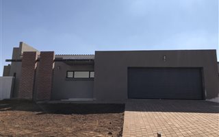 3 Bedroom House in Midstream Meadows