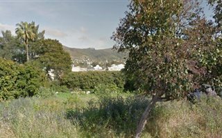 694 m² Land available in Denneburg