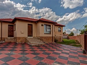 3 Bed House in Cosmo City