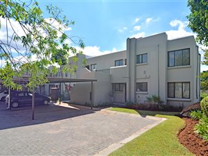 2 Bed Apartment in Bloubosrand