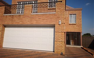 3.5 Bedroom Duplex in Laudium