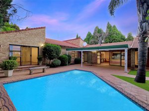 House in Benmore Gardens