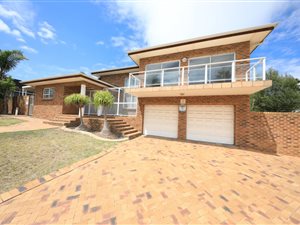 4 Bed House in Parow North