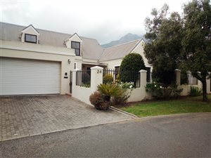 3 Bed House in La Pastorale