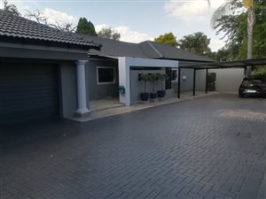 4 Bed House in Tileba