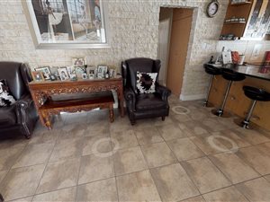 3 Bed House in Zevenzicht