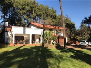 4 Bed House in Lynnwood Glen