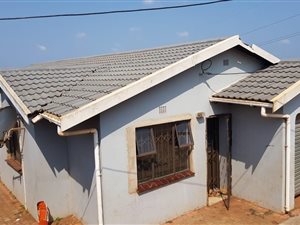 4 Bed House in Ngwelezana
