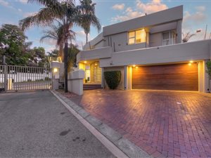 4 Bed House in Duxberry