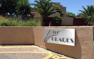 2 Bedroom Apartment in Marais Steyn Park