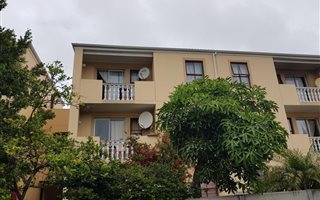 2 Bedroom Flat in Parklands