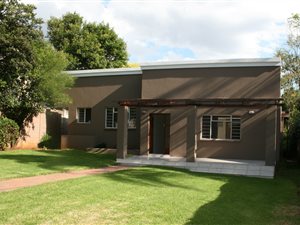 4 Bed House in Highlands North