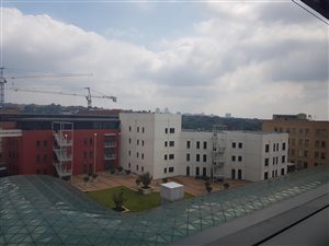 884 m² Commercial space in Melrose Arch