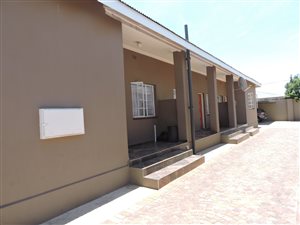 2 Bed Townhouse in Geduld