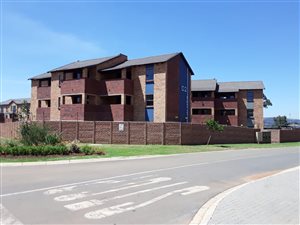 2 Bed Apartment in Alrode