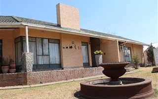 3 Bedroom House in Suidrand