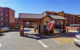 2 Bedroom Apartment in Lynnwood Manor