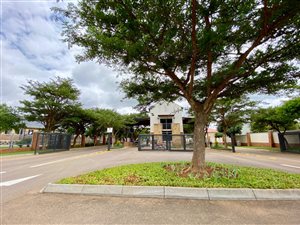 1330 m² Land available in The Ridge Estate