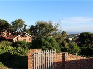 835 m² Land available in Forest Downs
