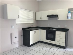 2 Bed Apartment in Meerensee