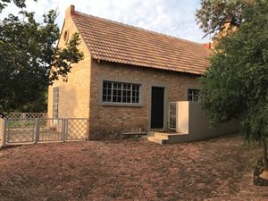 2 Bed Apartment in Mooikloof Equestrian Estate