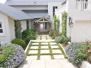 5 Bed House in Helderfontein Estate