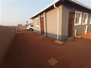 2 Bed House in The Orchards