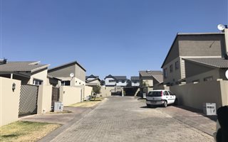 2 Bedroom Cluster in Kengies