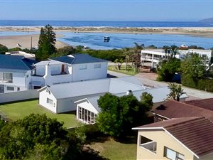 4 Bed House in Poortjies