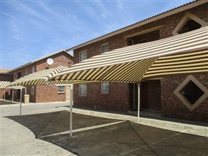 2 Bed Apartment in Crystal Park
