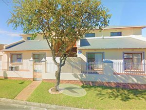 4 Bed House in Rylands