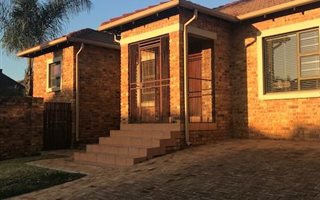 3 Bedroom House in Amberfield