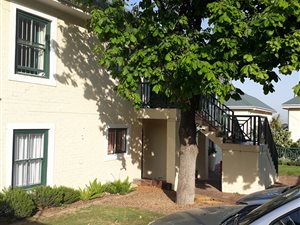 2 Bed Apartment in Rome Glen
