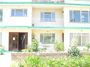 2 Bed Apartment in Somerset West Central