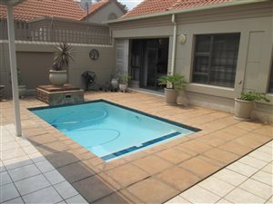 3 Bed Cluster in Bedfordview
