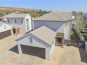 3 Bedroom House in Montana Park