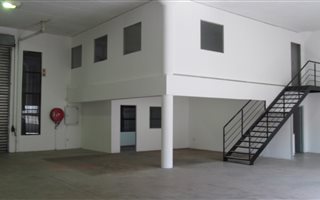 360 m² Commercial space in Briardene