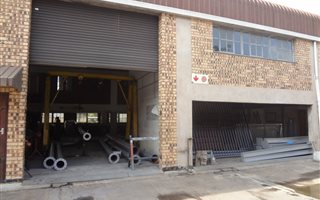 376 m² Industrial space in Pinetown Central