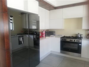4 Bed House in Eldorado Park