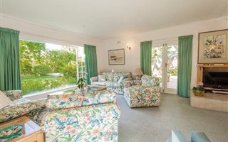4 Bedroom House in Constantia