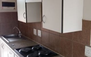 2 Bedroom Flat in Kempton Park Central
