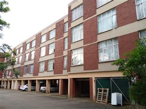 3 Bed Apartment in Empangeni Central
