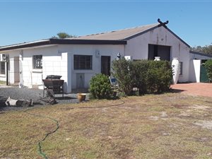 43 ha Farm in Cape Farms
