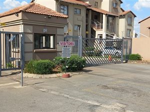 2 Bed Apartment in Kleinfontein